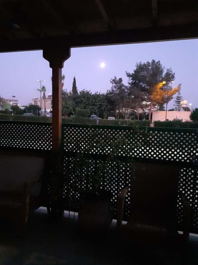 Yiota'S Cute Studio Paphos ภายนอก รูปภาพ