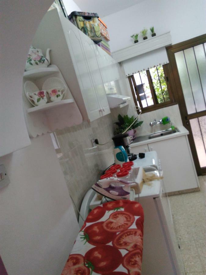 Yiota'S Cute Studio Paphos ภายนอก รูปภาพ